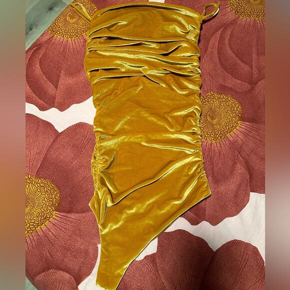 House of Harlow 1960 Velvet Dress Gold One Shoulder Ruched Party - Size M - Picture 3 of 6